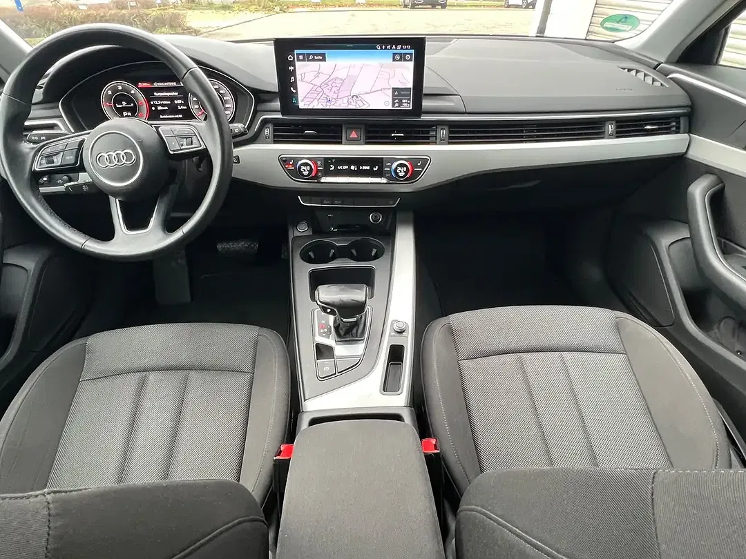 Audi A4 - Thumbnail 11