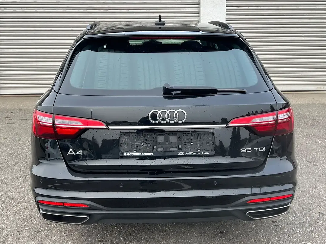 Audi A4 - Thumbnail 3