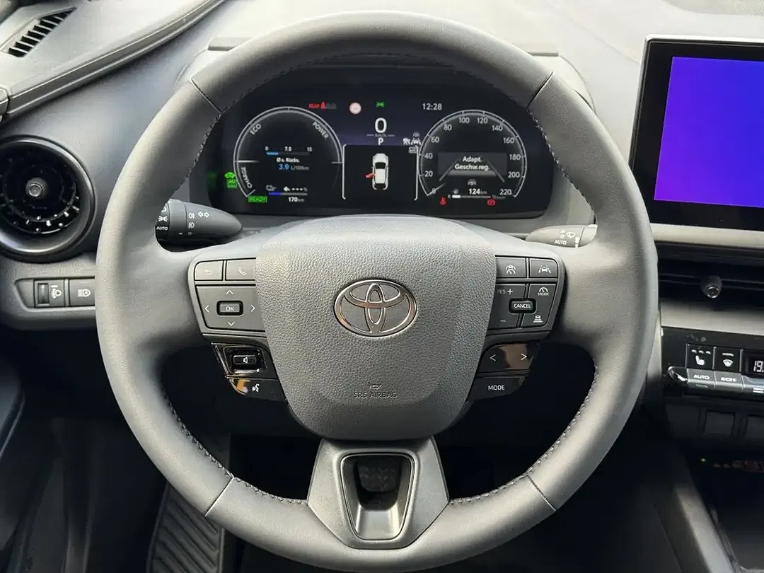Toyota C-HR - Thumbnail 10
