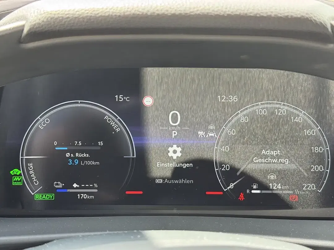 Toyota C-HR - Thumbnail 11