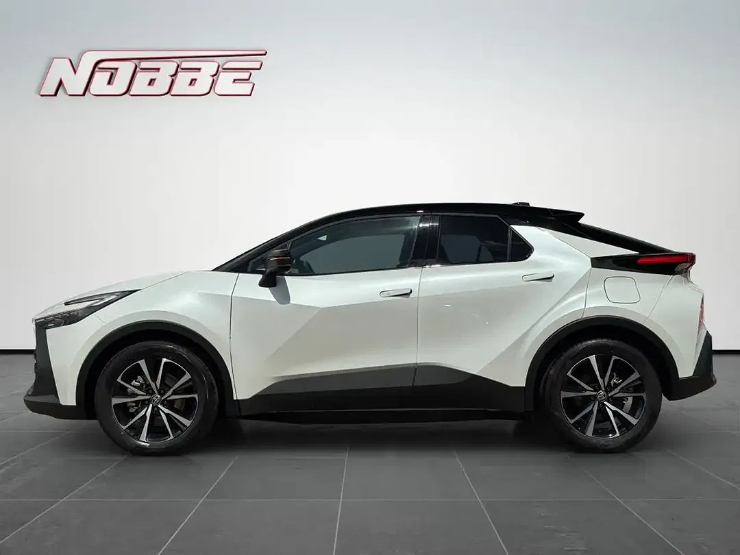 Toyota C-HR - Thumbnail 2