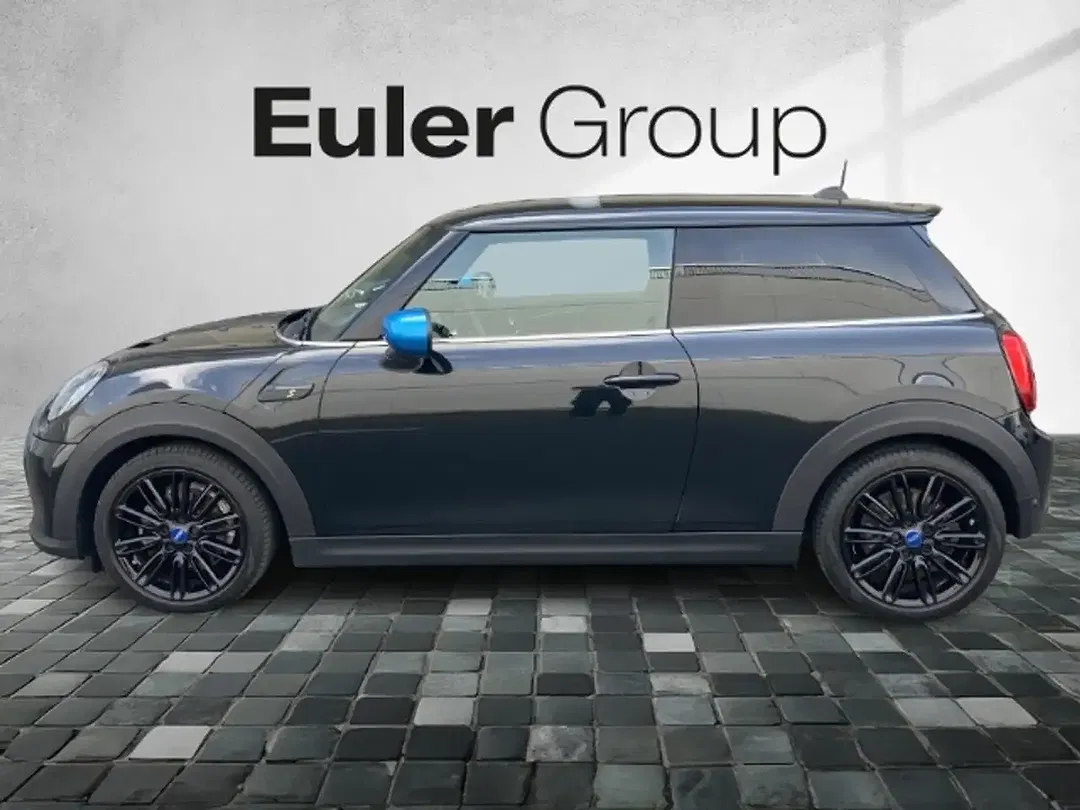 MINI Cooper SE - Thumbnail 2