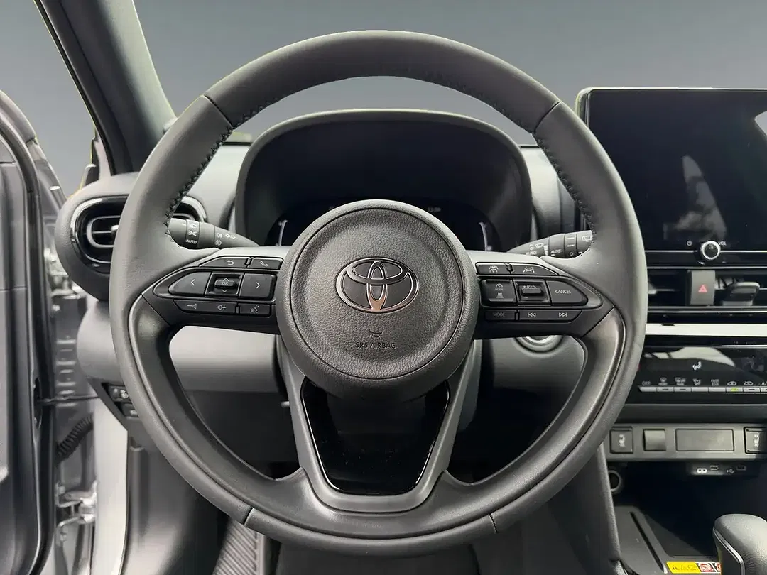 Toyota Yaris Cross - Thumbnail 12