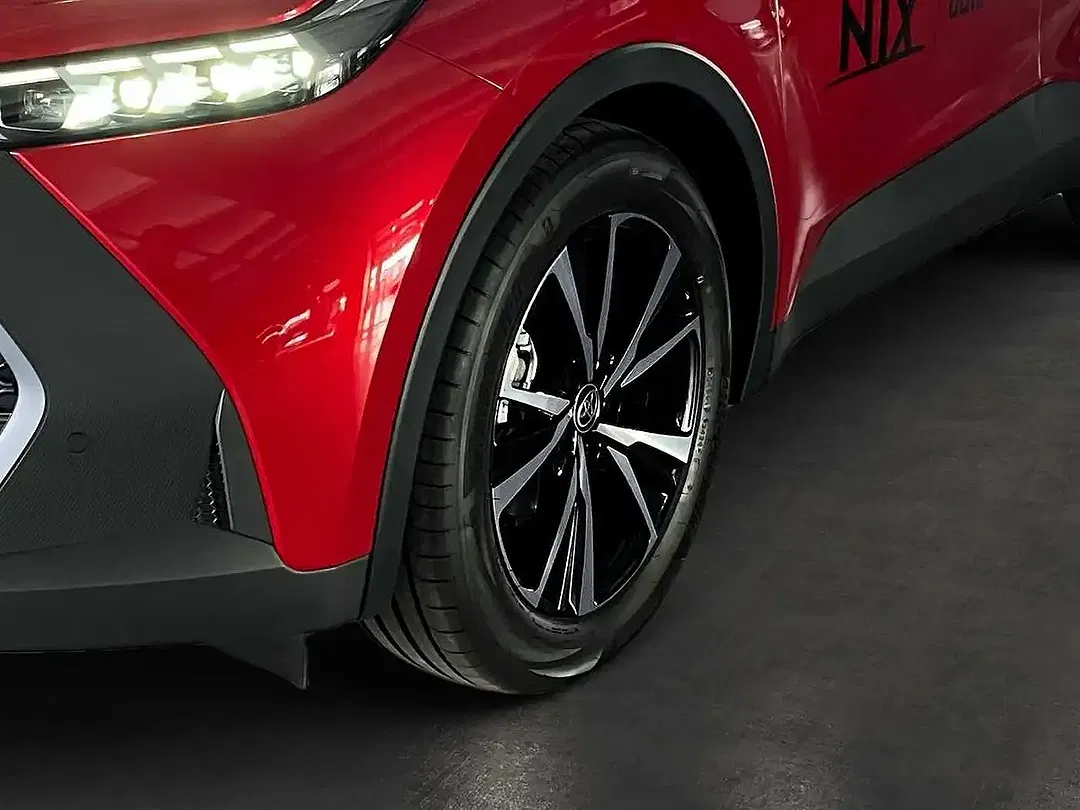 Toyota C-HR - Thumbnail 11