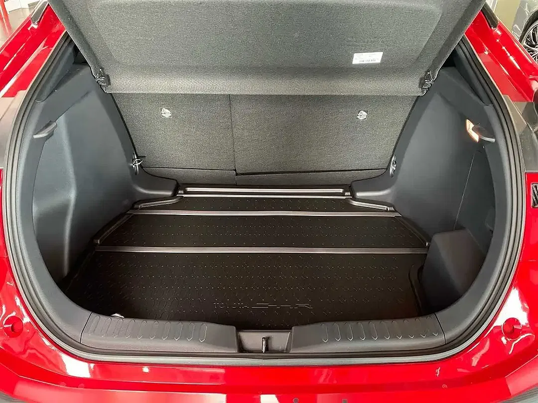 Toyota C-HR - Thumbnail 9