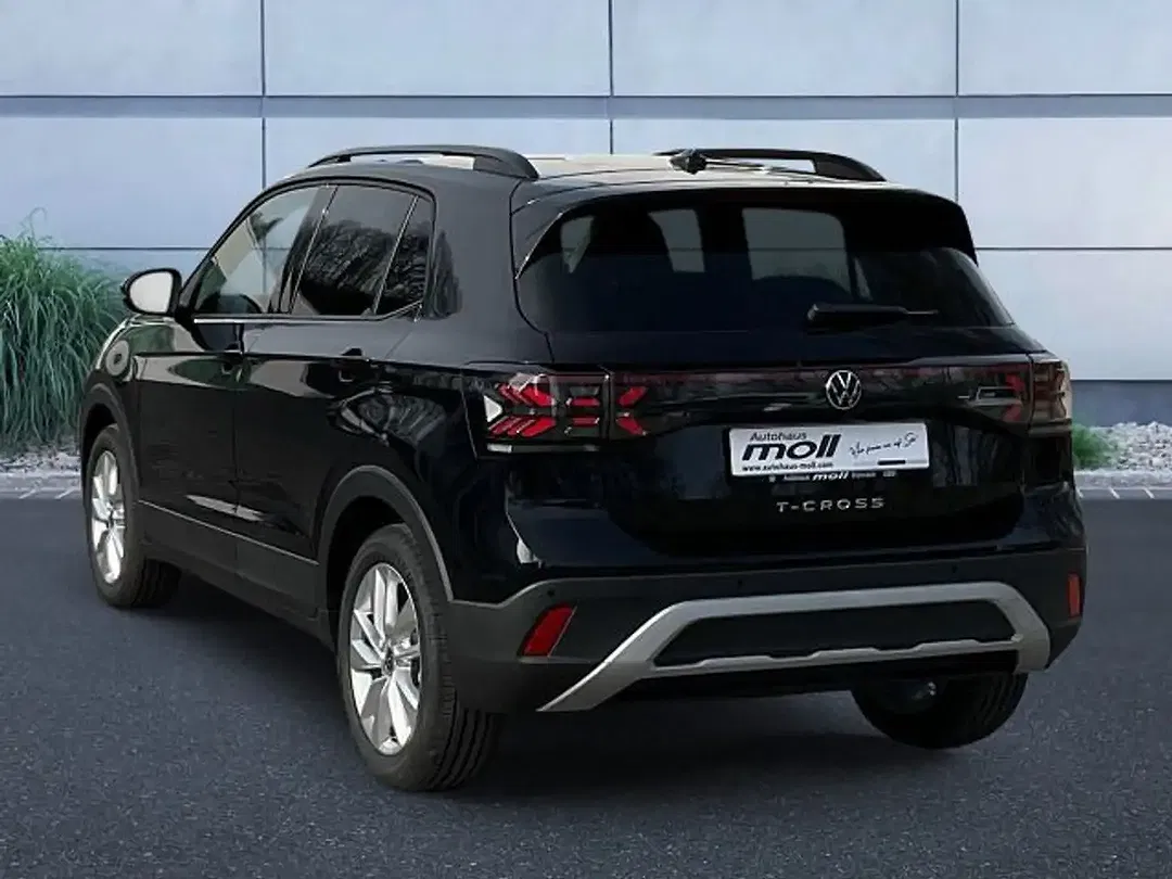 Volkswagen T-Cross - Thumbnail 3