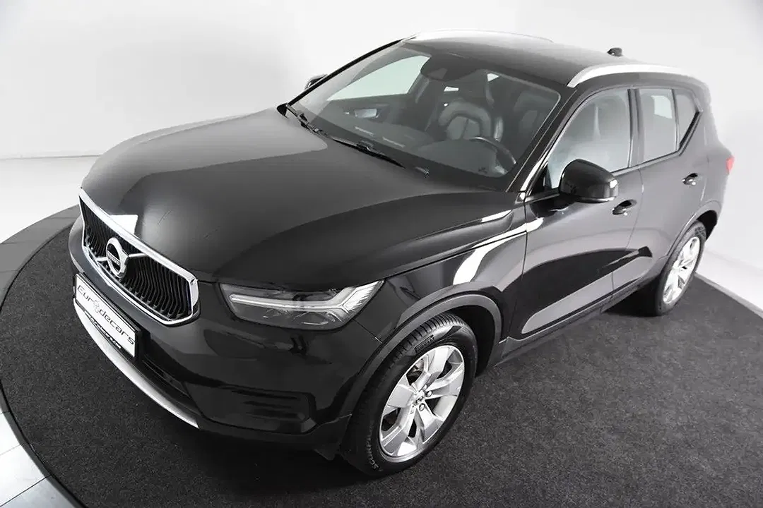 Volvo XC40 - Thumbnail 4