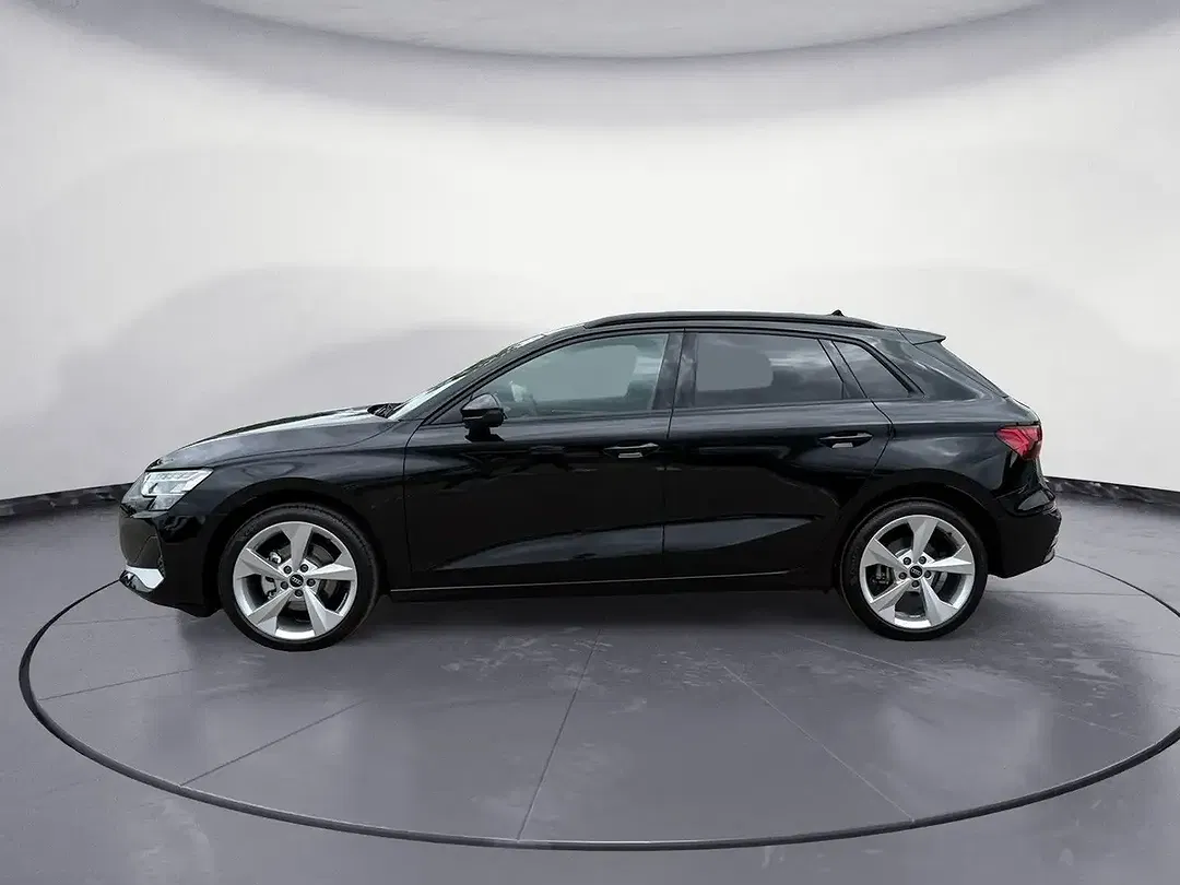 Audi A3 - Thumbnail 2