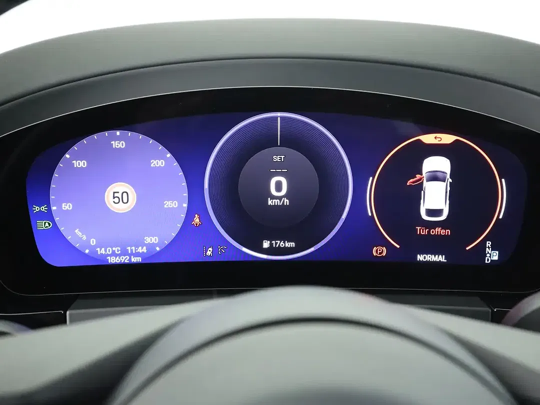 Porsche Macan - Thumbnail 12