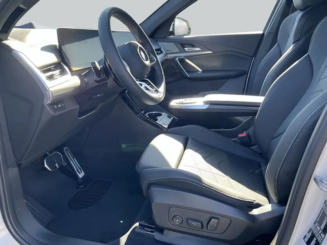 BMW X2 - Thumbnail 9