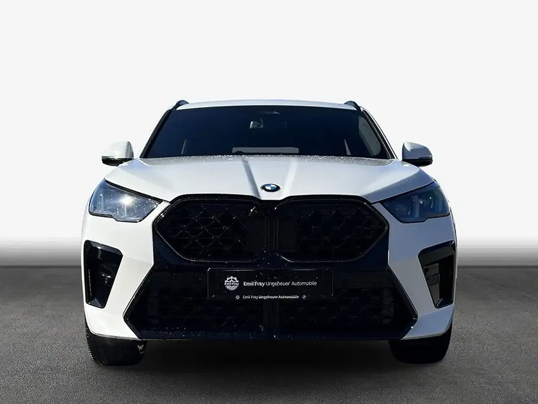 BMW X2 - Thumbnail 3