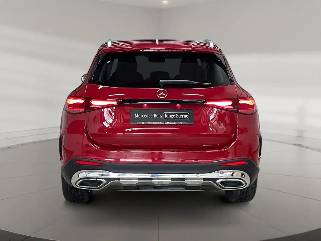 Mercedes-Benz GLC 300 - Thumbnail 4