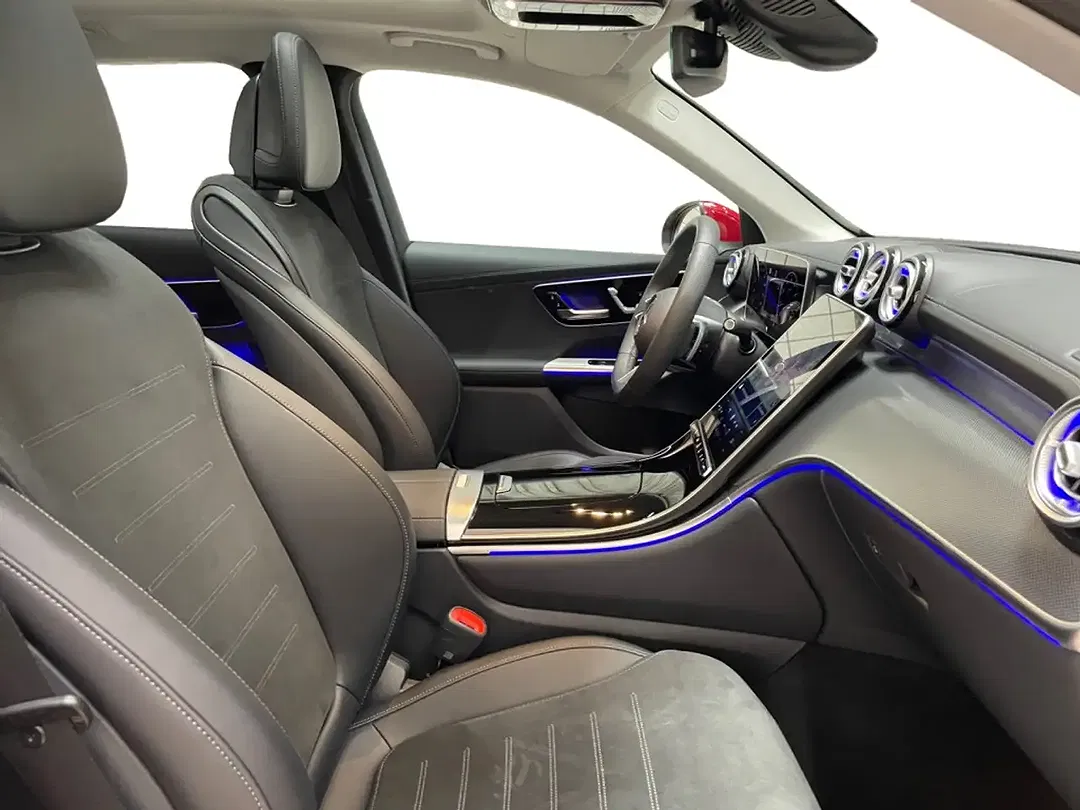 Mercedes-Benz GLC 300 - Thumbnail 6