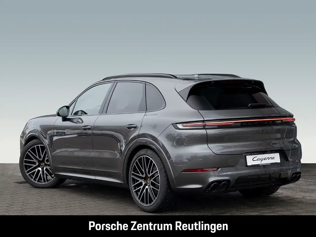 Porsche Cayenne - Thumbnail 3