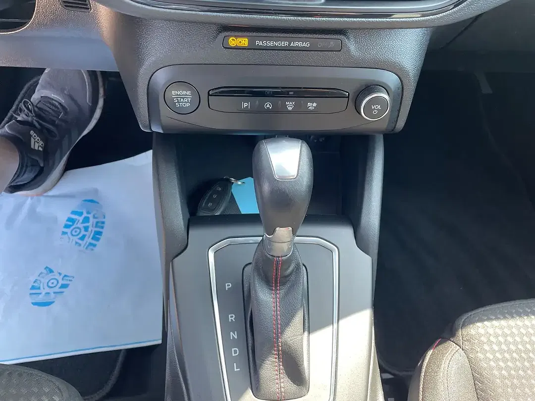 Ford Focus - Thumbnail 11