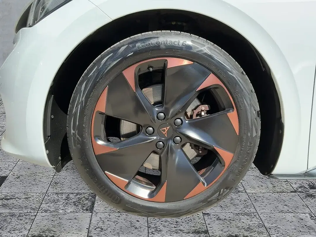 CUPRA Born - Thumbnail 7