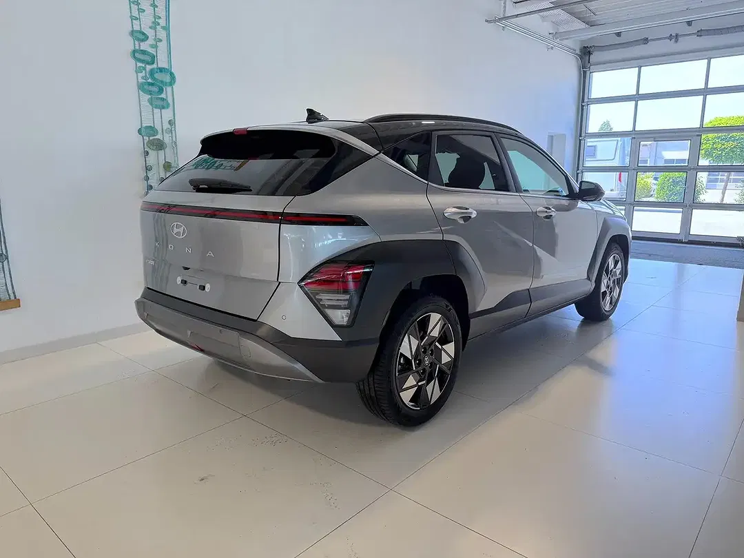 Hyundai KONA - Thumbnail 4