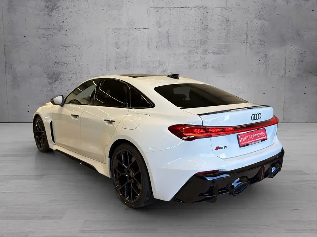 Audi RS5 - Thumbnail 5