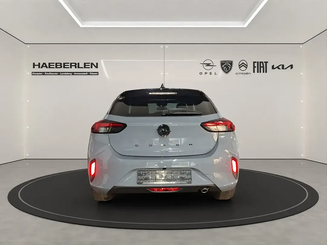 Opel Corsa - Thumbnail 3