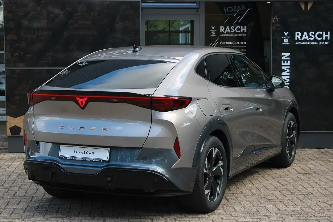 CUPRA Tavascan - Thumbnail 3