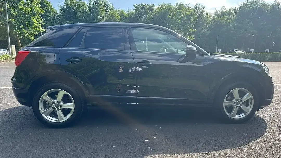 Audi Q2 - Thumbnail 3