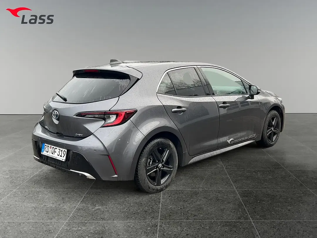 Toyota Corolla - Thumbnail 5