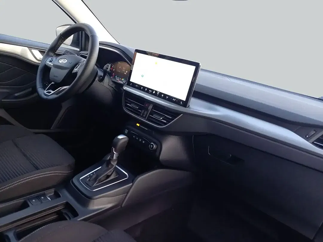 Ford Focus - Thumbnail 12