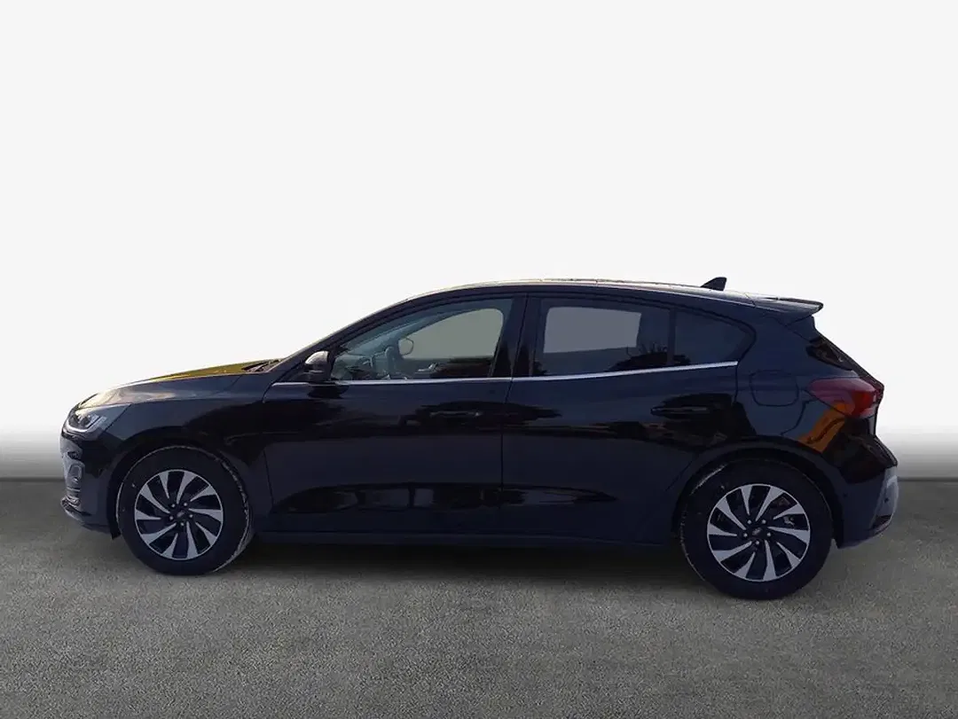 Ford Focus - Thumbnail 4