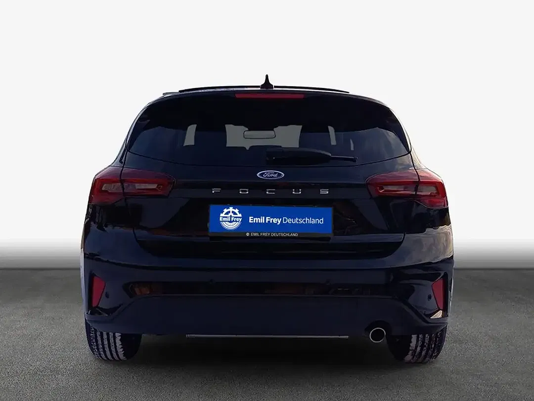 Ford Focus - Thumbnail 5