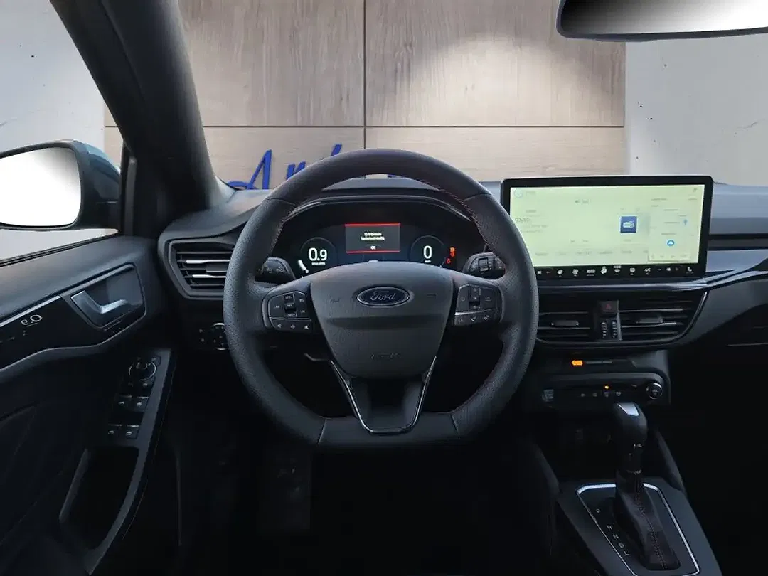 Ford Focus - Thumbnail 15