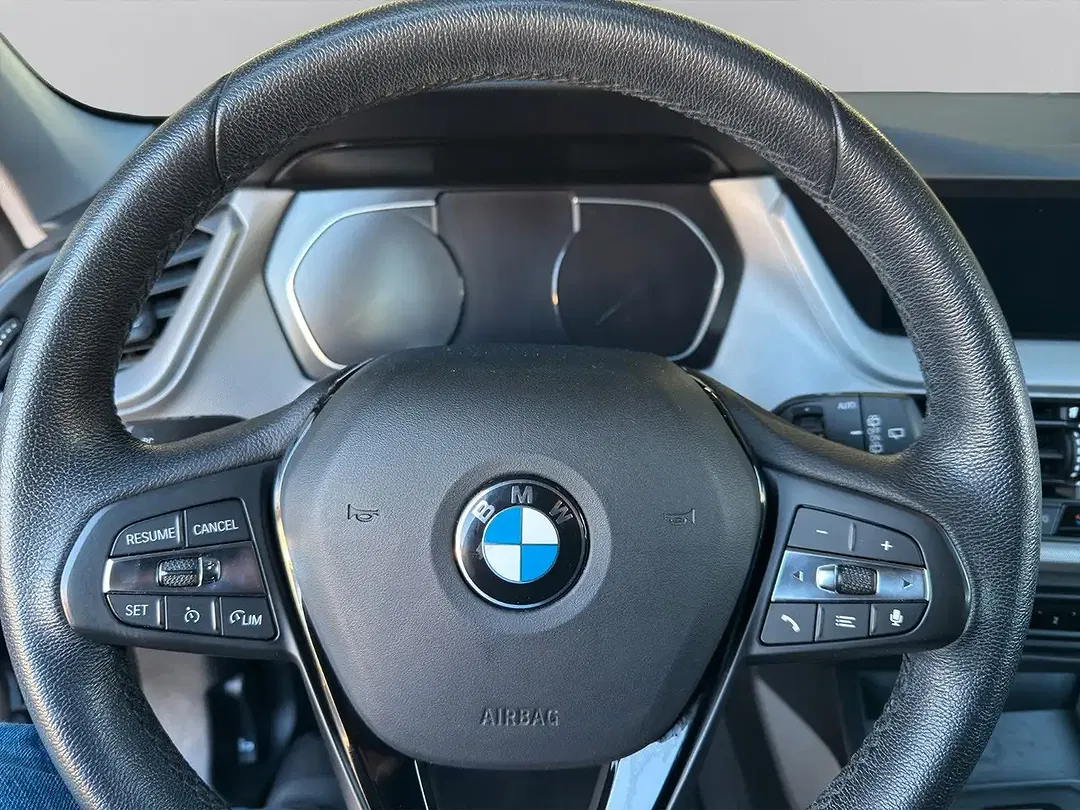 BMW 116 - Thumbnail 13