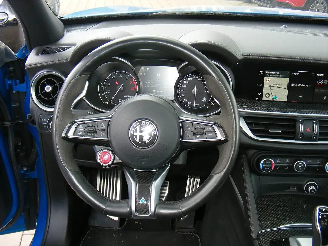 Alfa Romeo Stelvio - Thumbnail 12