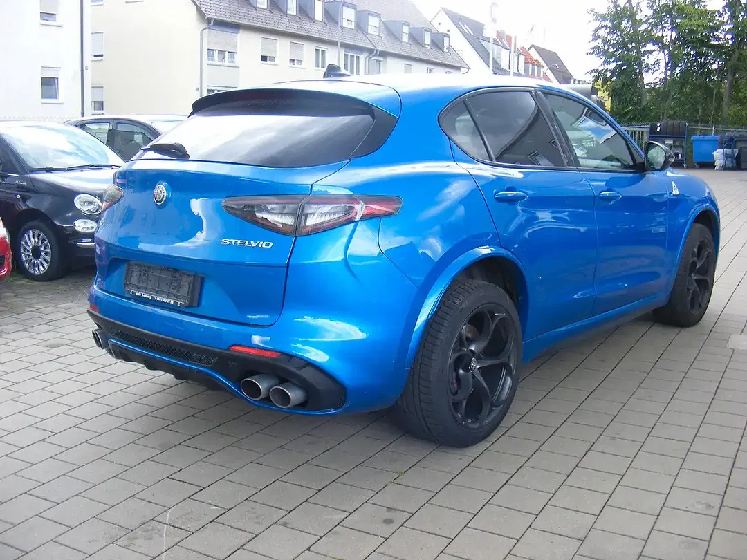 Alfa Romeo Stelvio - Thumbnail 5