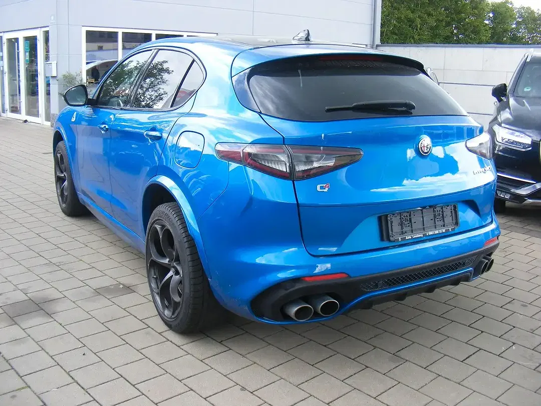 Alfa Romeo Stelvio - Thumbnail 7
