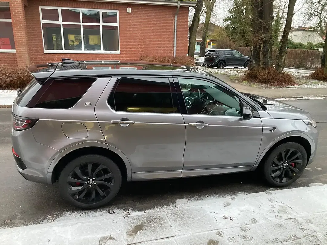 Land Rover Discovery - Thumbnail 4