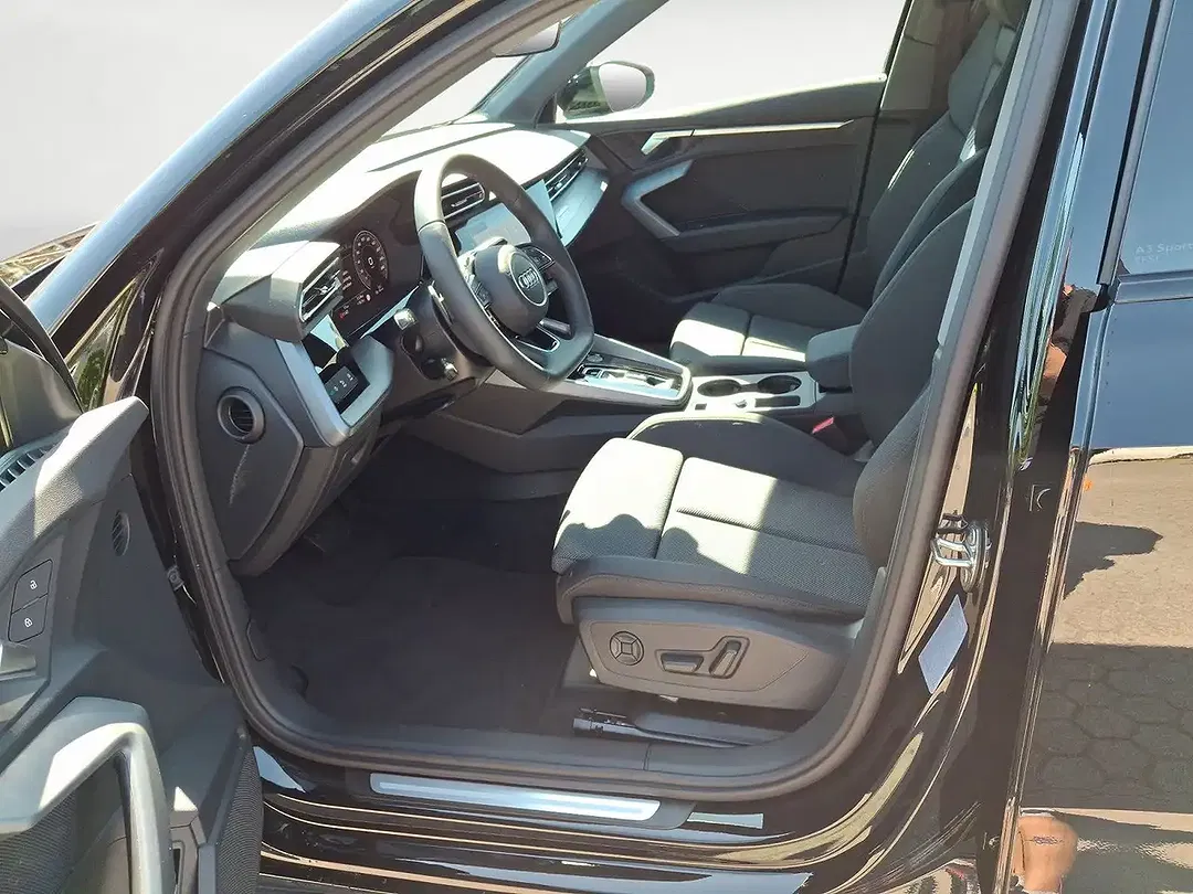 Audi A3 - Thumbnail 6