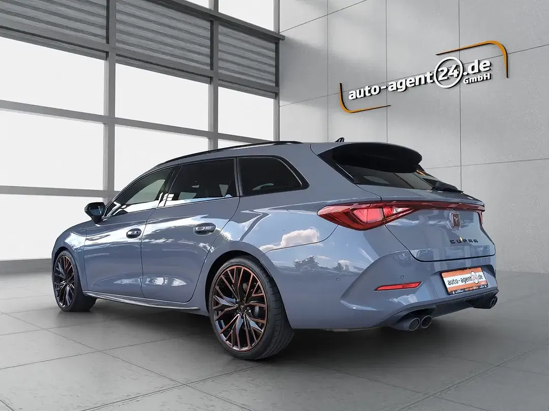 CUPRA Leon - Thumbnail 3