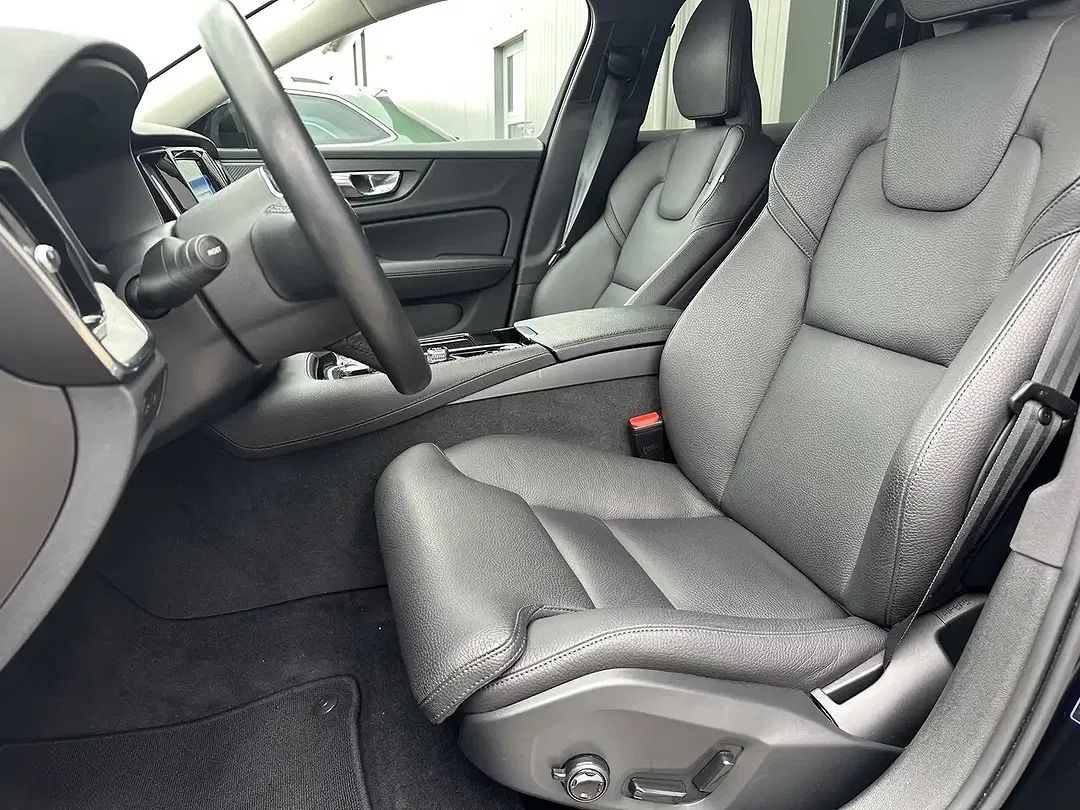 Volvo V60 - Thumbnail 9