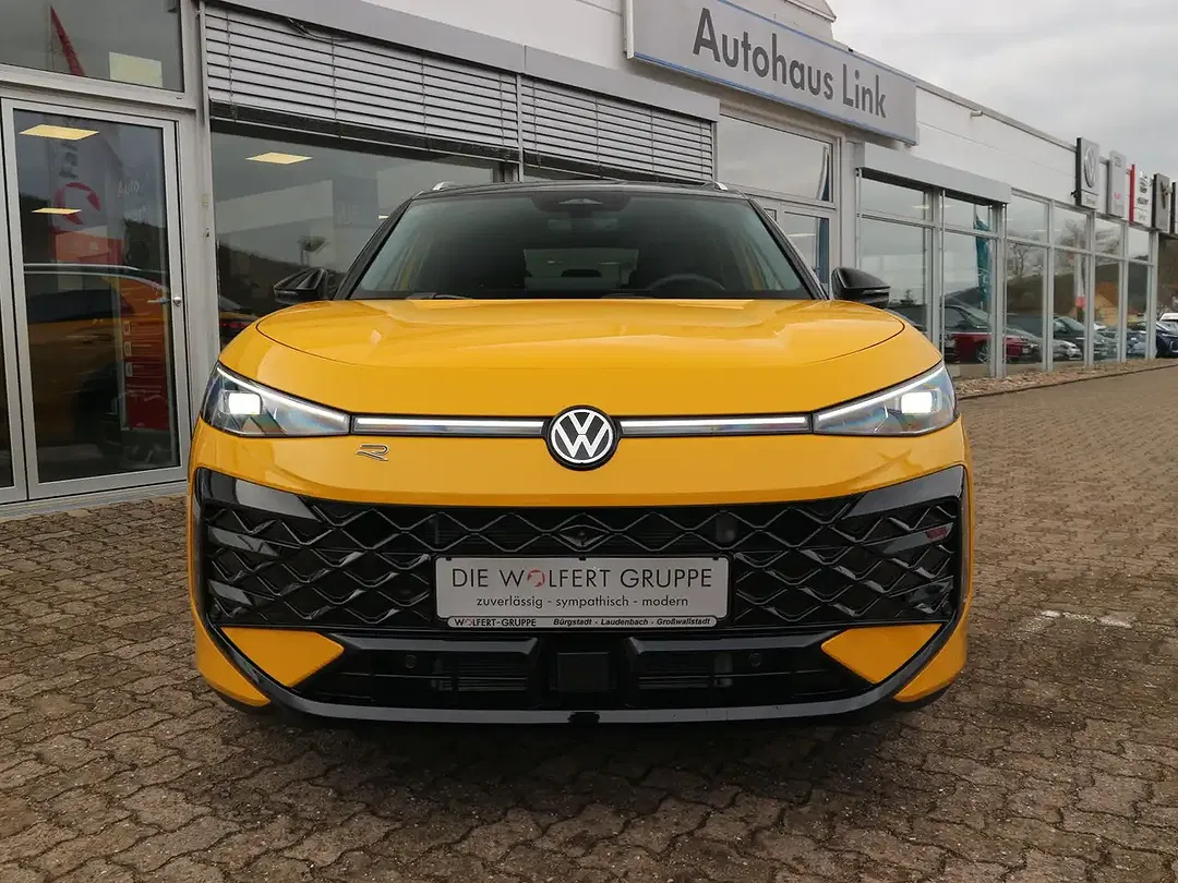 Volkswagen T-Roc - Thumbnail 2
