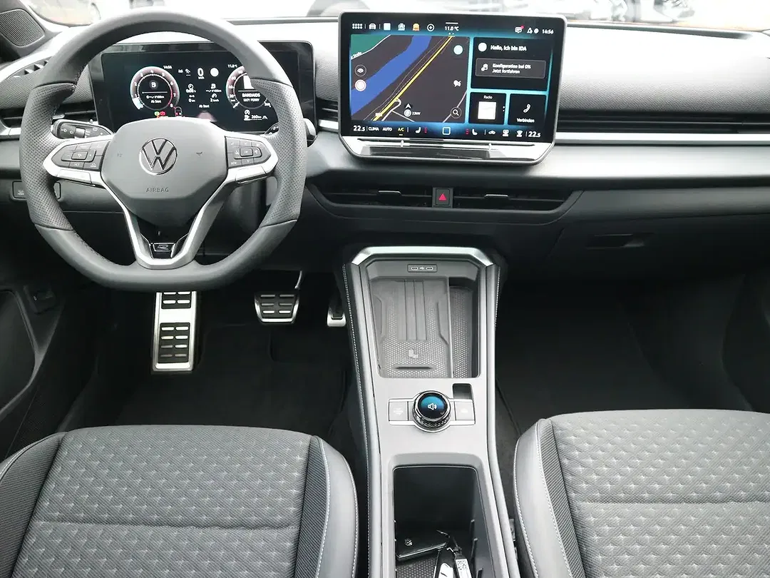 Volkswagen T-Roc - Thumbnail 6