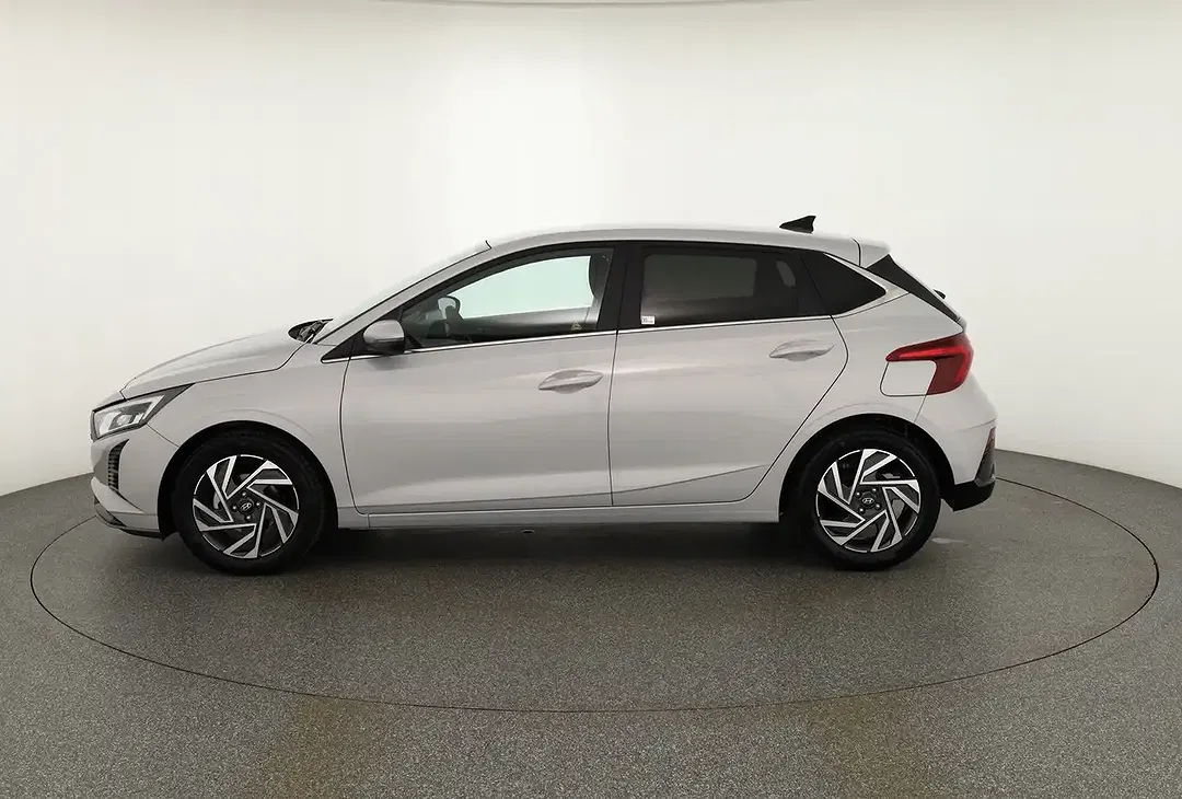 Hyundai i20 - Thumbnail 1