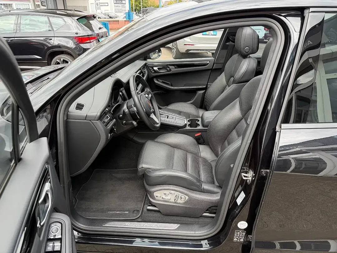 Porsche Macan - Thumbnail 14