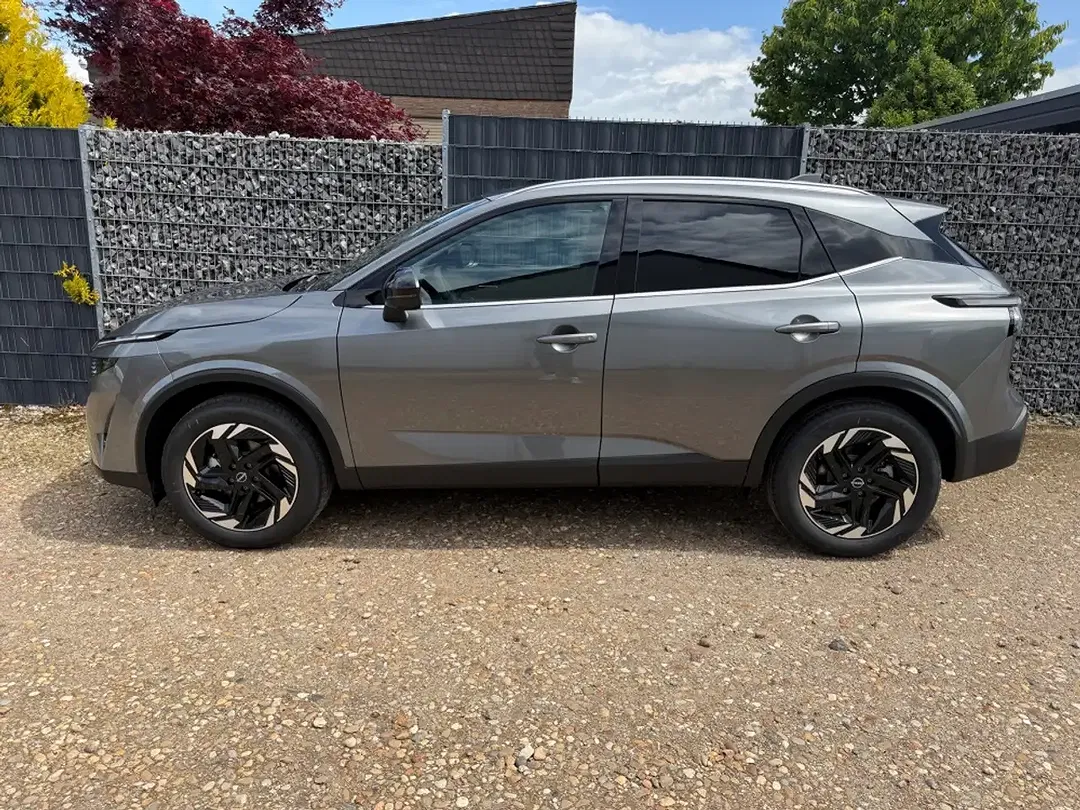 Nissan Qashqai - Thumbnail 3