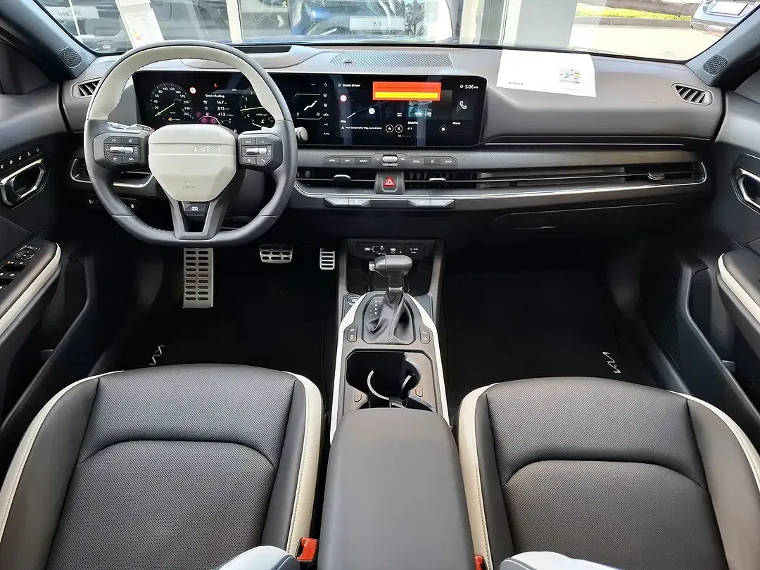 Kia K4 - Thumbnail 6