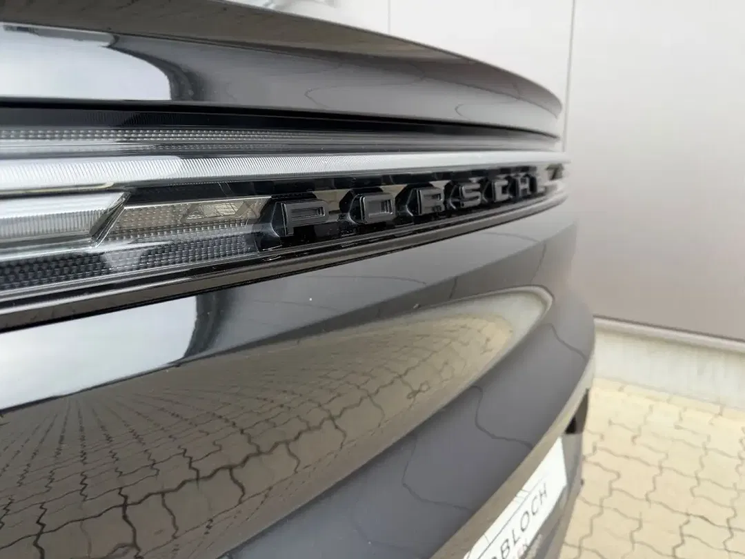 Porsche Cayenne - Thumbnail 14
