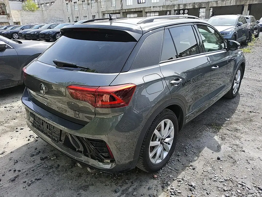 Volkswagen T-Roc - Thumbnail 4