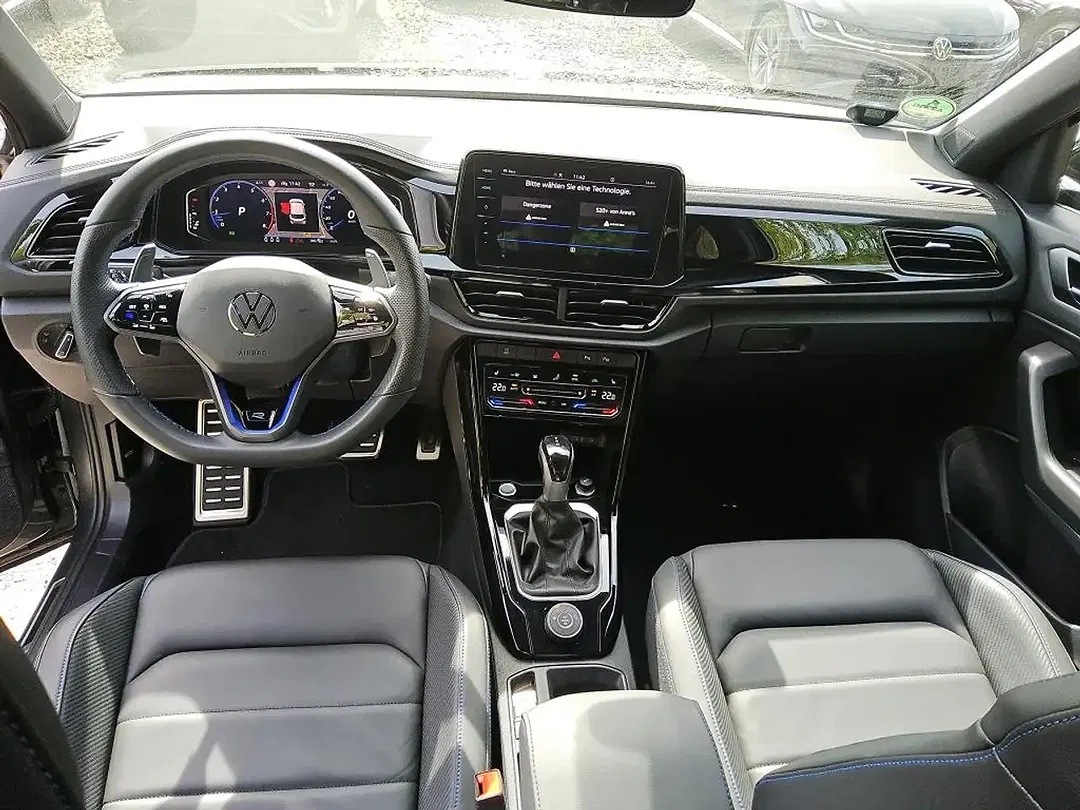 Volkswagen T-Roc - Thumbnail 5