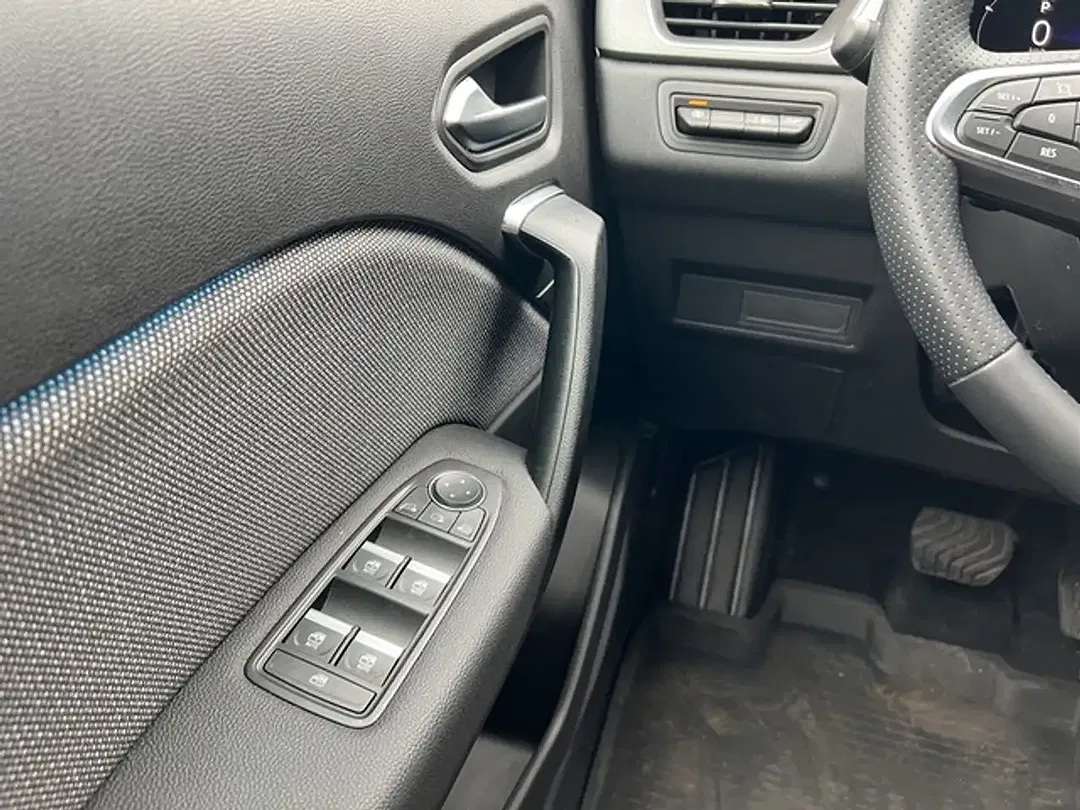Renault Captur - Thumbnail 14