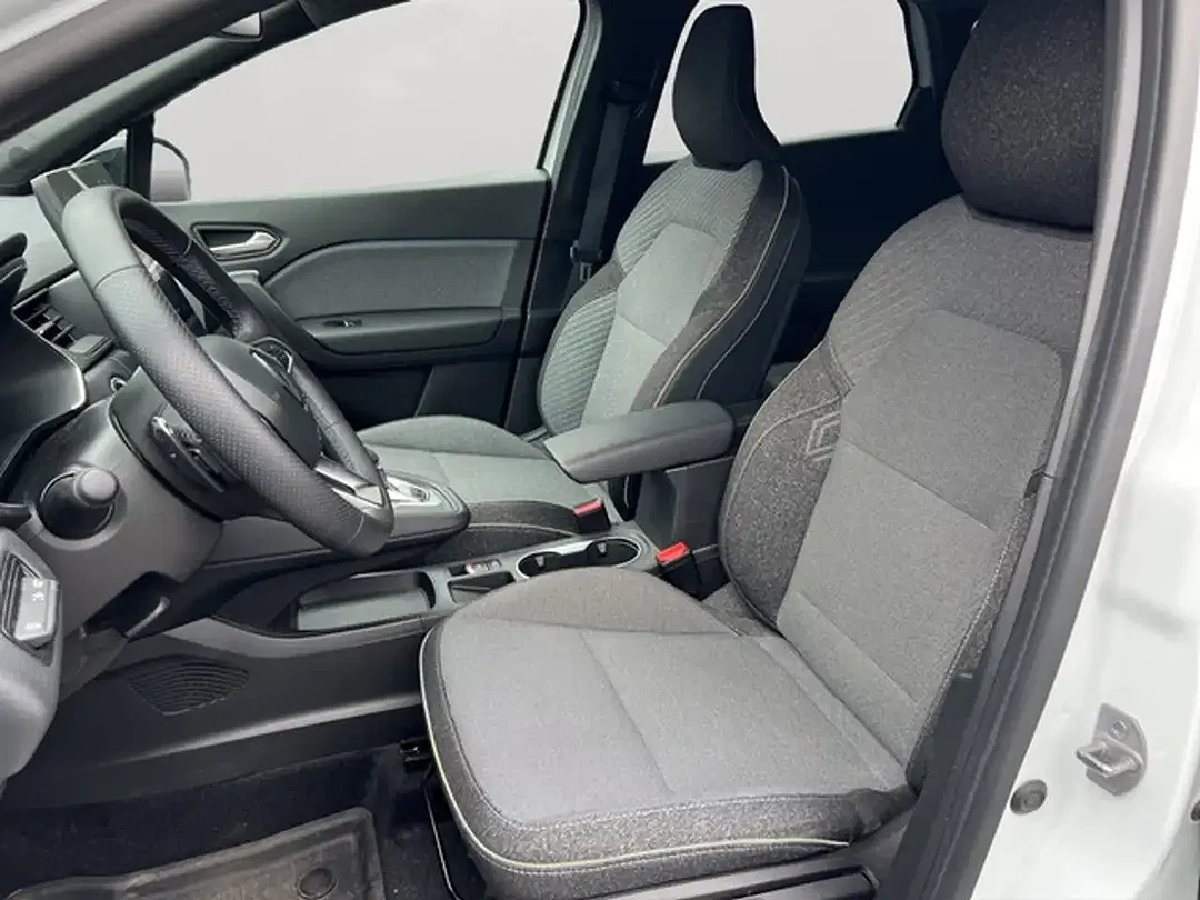 Renault Captur - Thumbnail 8