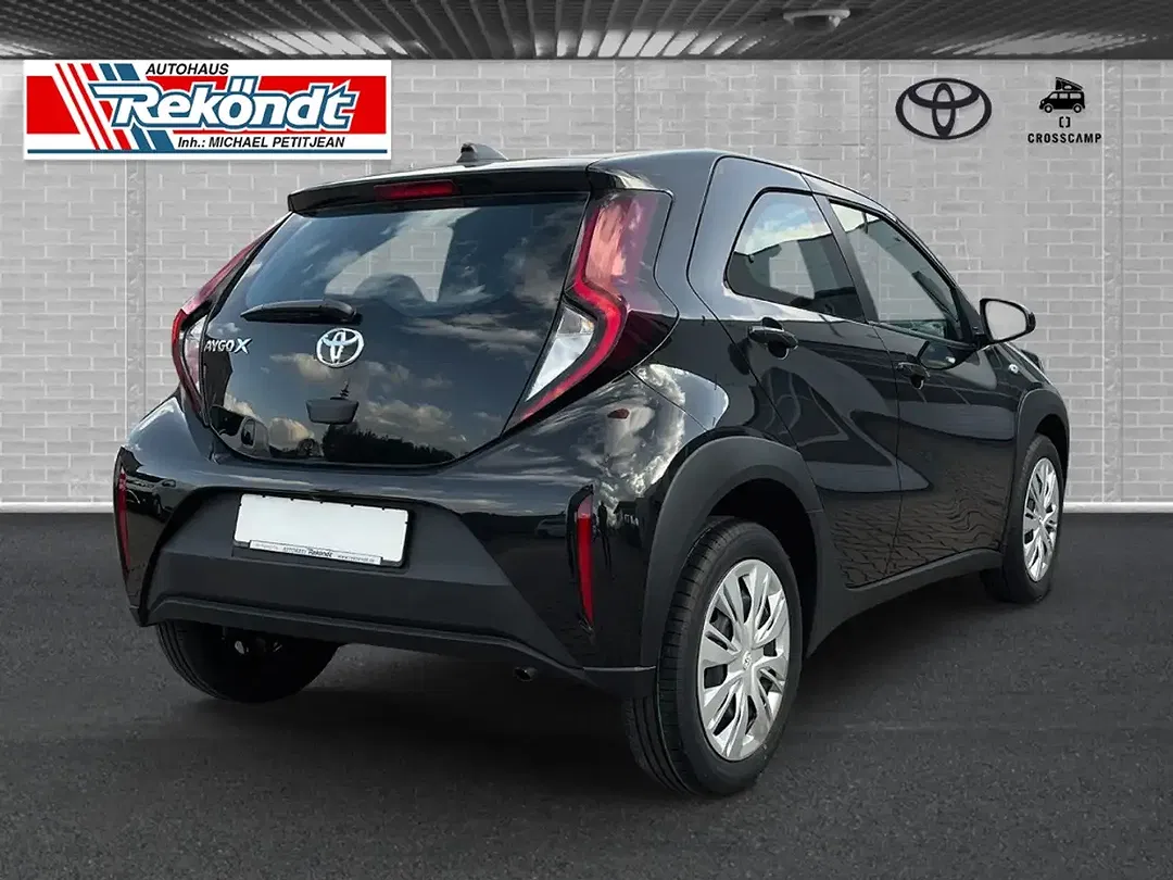Toyota Aygo X - Thumbnail 2